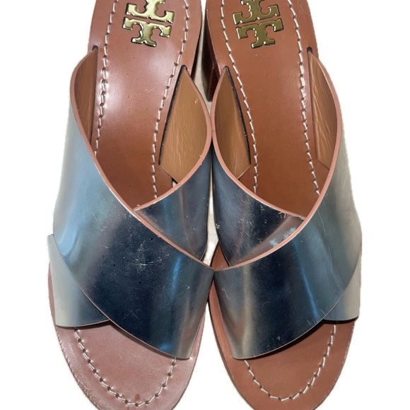Tory Burch Montrose Stacked Block Heel in Silver, Size 6.5M - Picture 9 of 13